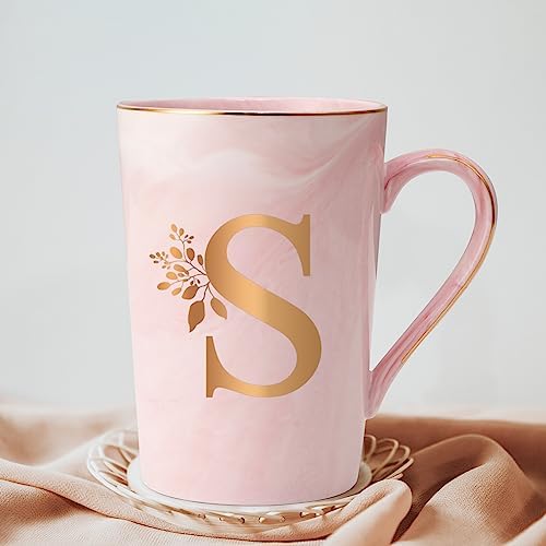 Joymaking Personalisierte Kaffeetasse mit Buchstaben - Namen als Geschenk für Frauen und Freundin, 400ml rosa Blumen Mot